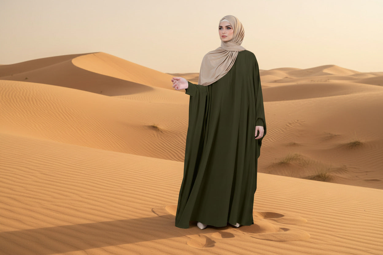 طقم عباية بخمار بتصميم أنيق