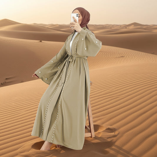 عباية صحراوية فاخرة بتصميم ملكي
